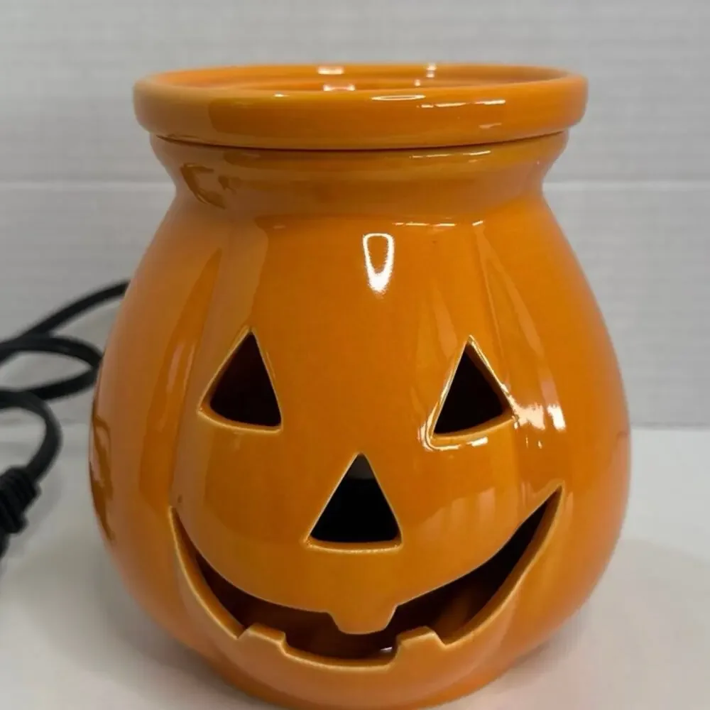 Tuscany Jack-O-Lantern Frangrance Melt Warmer electric by Tuscany Candle NWT.